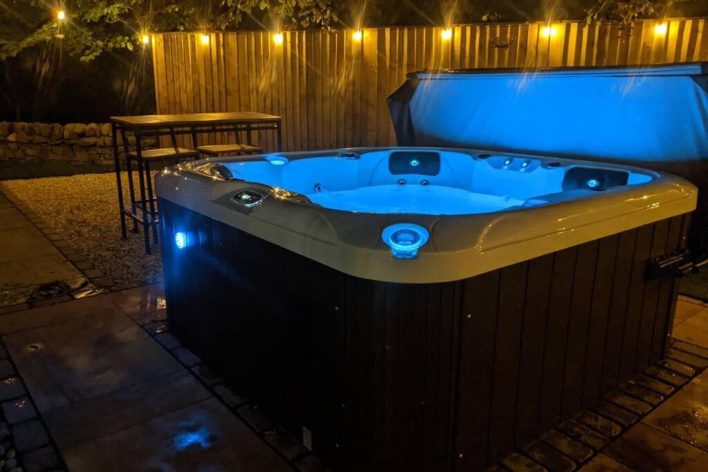 Tarff Church Sunday School. With Hot Tub And Sauna Twynholm Esterno foto